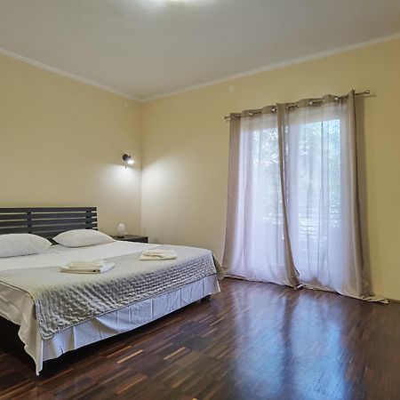 Luxury Room Uzorita B&B Σίμπενικ Εξωτερικό φωτογραφία