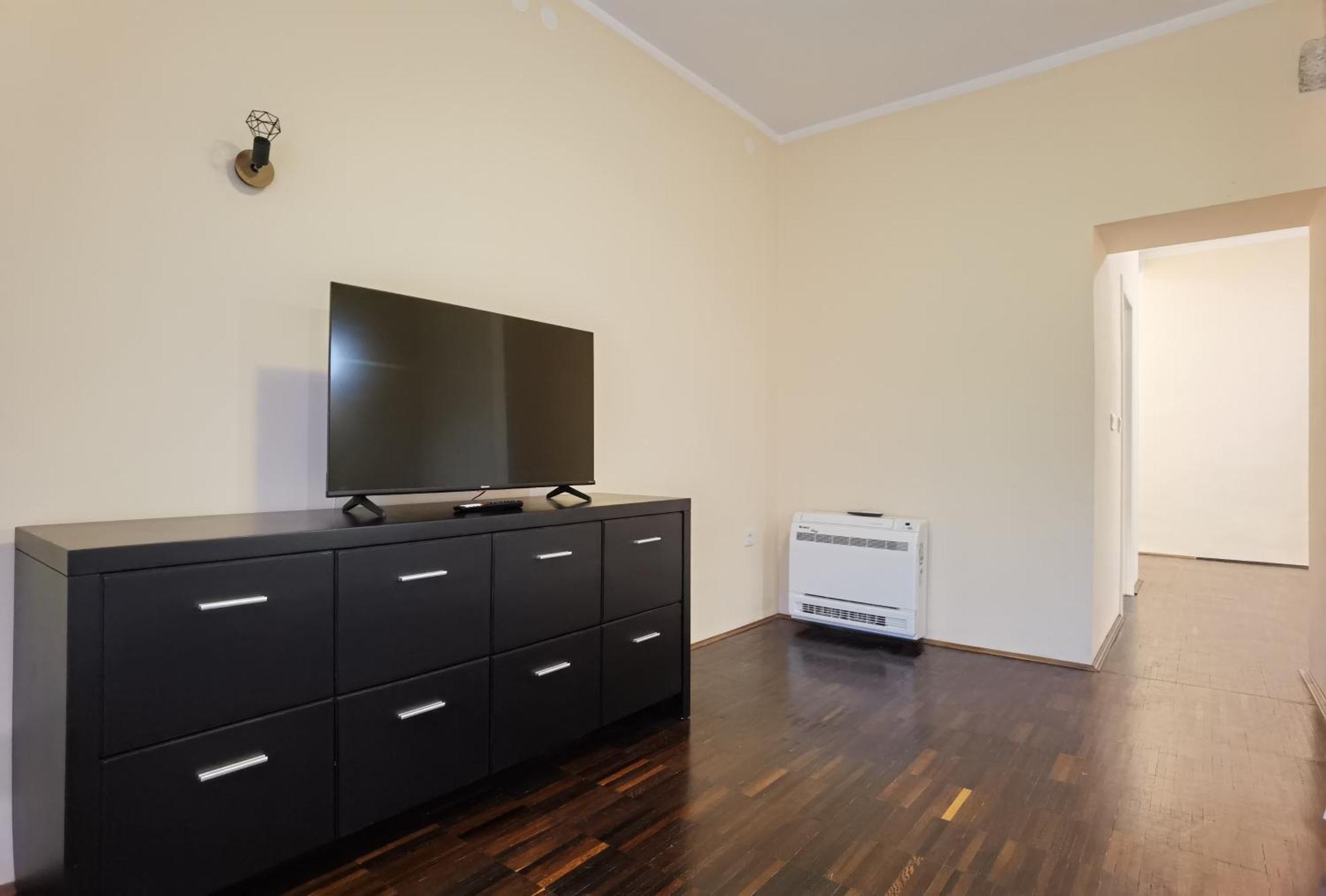 Luxury Room Uzorita B&B Σίμπενικ Εξωτερικό φωτογραφία