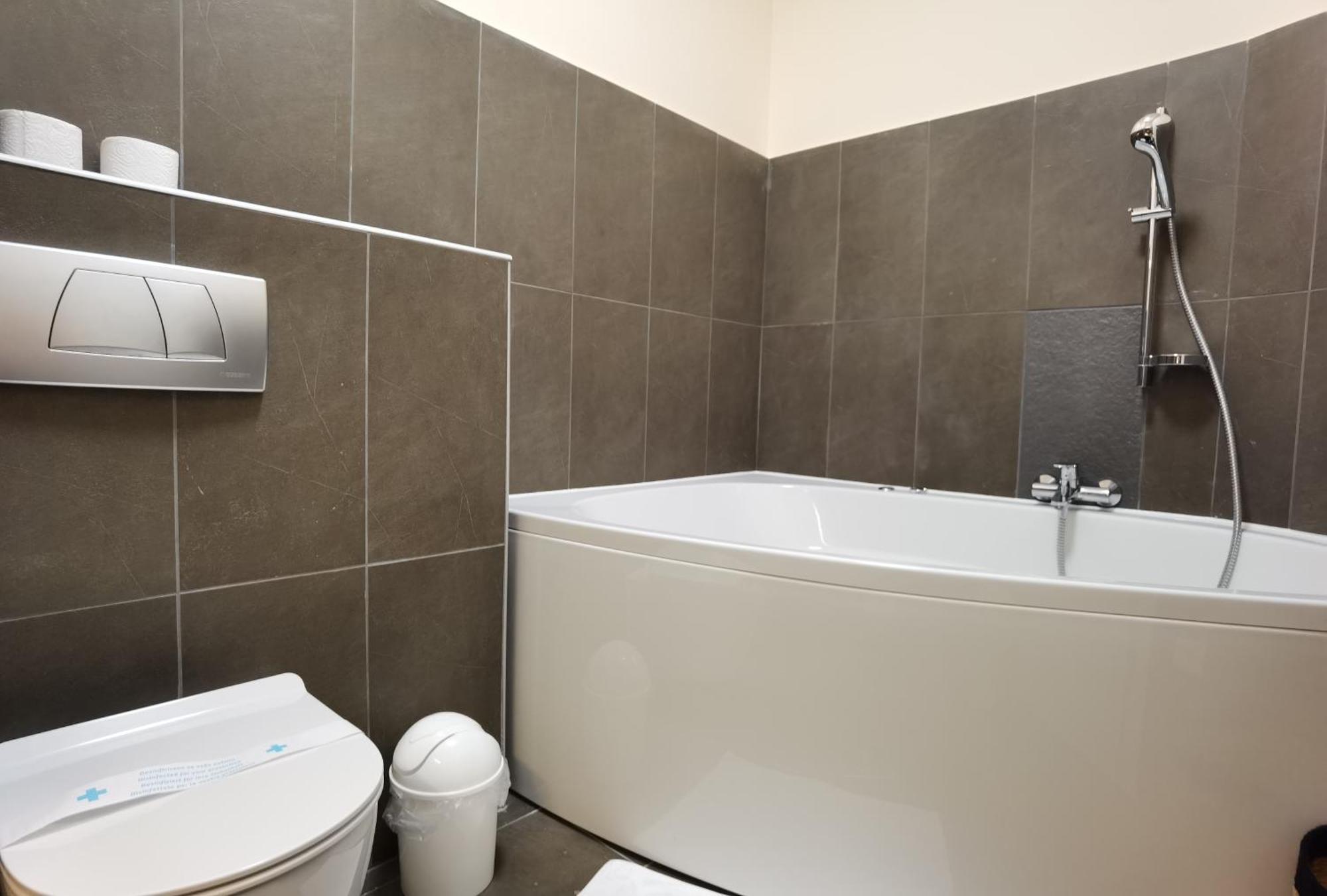 Luxury Room Uzorita B&B Σίμπενικ Εξωτερικό φωτογραφία