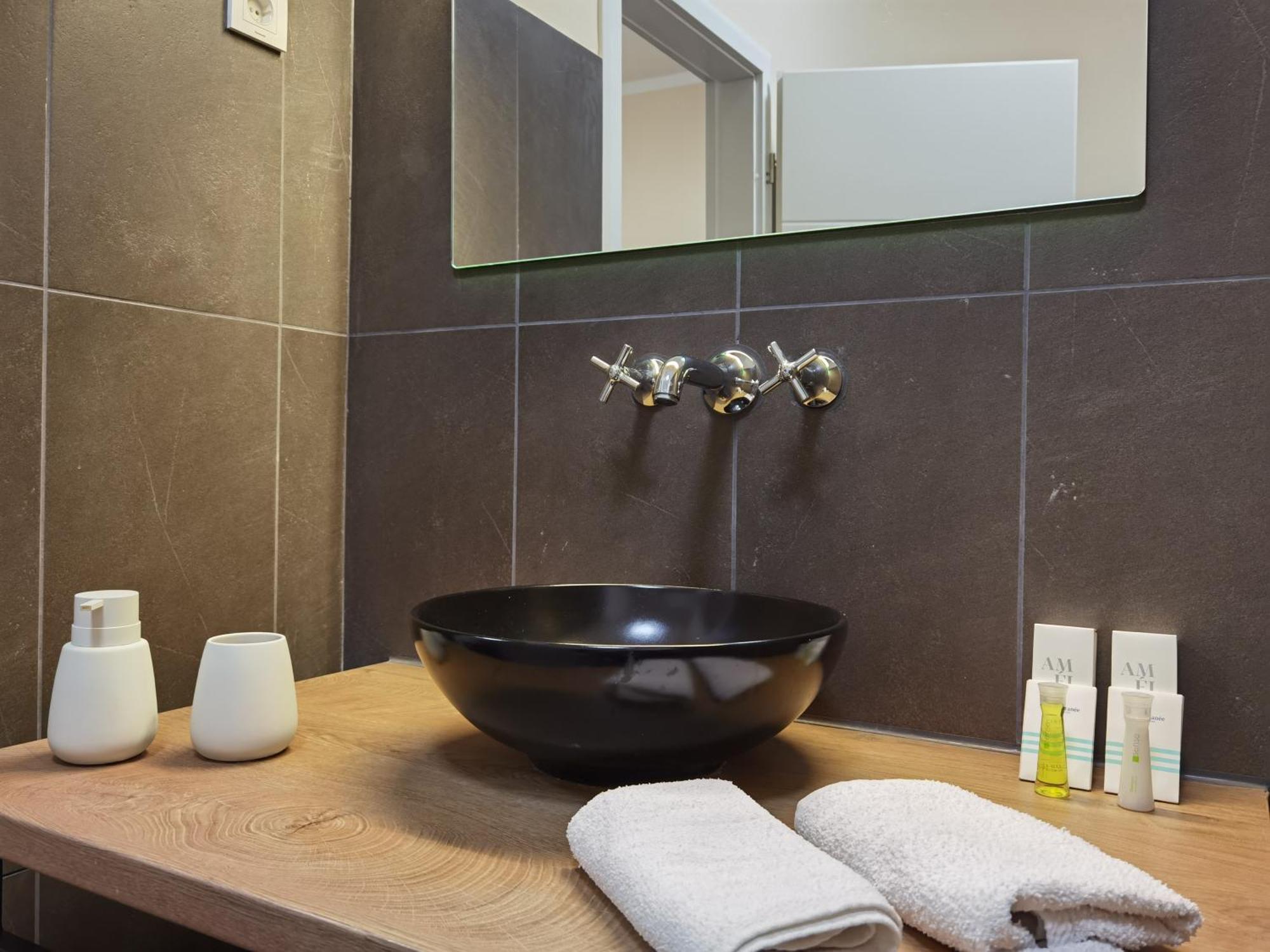 Luxury Room Uzorita B&B Σίμπενικ Εξωτερικό φωτογραφία